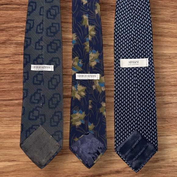 Giorgio Armani Men’s Tie Bundle (3) 100% Silk Made in Italy Classic Neckties - Picture 9 of 9